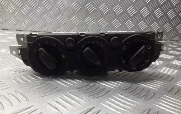Ford Focus Interior fan control switch 3M5T-19980-AD