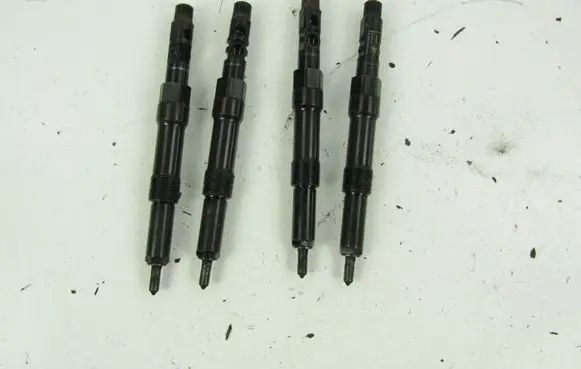 Ford Mondeo Mk III Fuel injector 4S7Q9K546BD