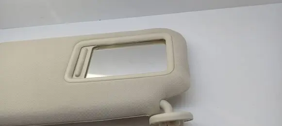 Lexus CT 200H Sun visor 