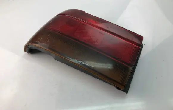 Mitsubishi Lancer Tailgate rear/tail lights 0438560L