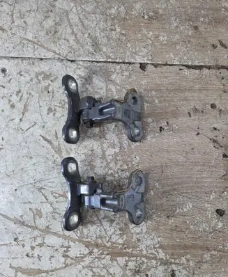 Front door hinge set
