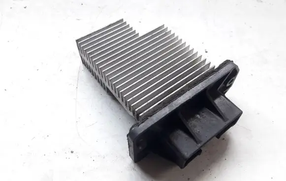 Toyota Avensis T220 Heater blower fan relay 