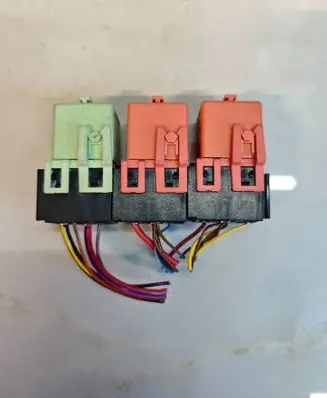 BMW 5 E60 E61 Other relay 8373700 231343595312 6136