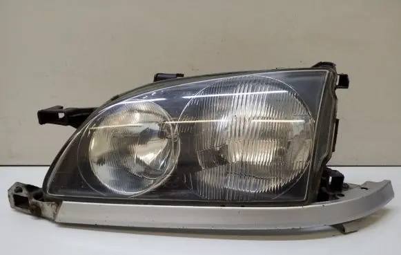 Toyota Avensis T220 Headlight/headlamp 54533366