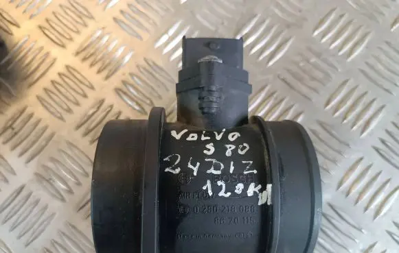 Volvo V70 Mass air flow meter 8670115 0280218088
