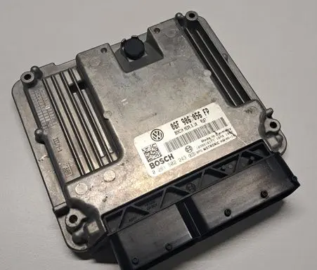 Seat Leon (1P) Engine control unit/module ECU 06F906056FP 0261S02243 1039S16171