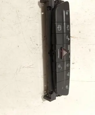 Mercedes-Benz E W211 Hazard light switch 2118210858 03752337