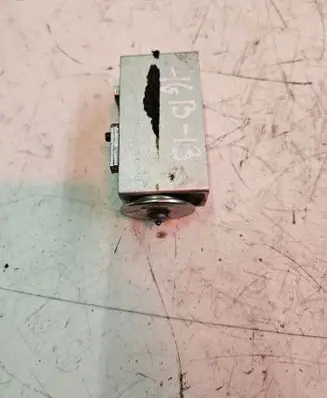Air conditioning (A/C) expansion valve