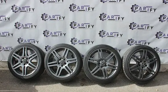 Mercedes-Benz C W204 R18 alloy rim A2072011402