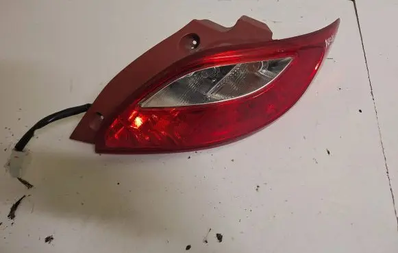 Mazda 2 Rear/tail lights