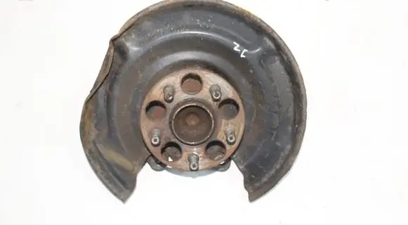 Lexus CT 200H Rear wheel hub