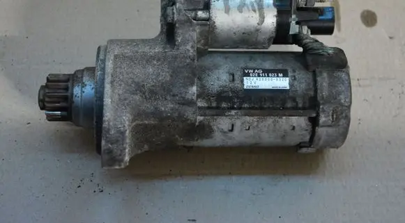 Volkswagen Sharan Starter motor 02E911023M