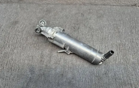 Audi A4 S4 B8 8K Headlight washer spray nozzle 8K0955102D