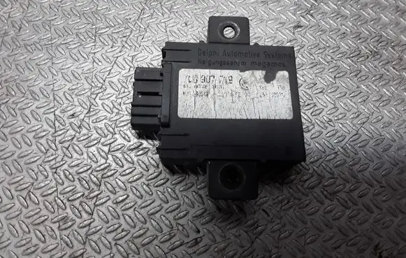 Volkswagen Touareg I Alarm control unit/module 7L0907719