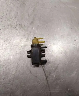 Mercedes-Benz E W212 Turbo solenoid valve A0091533128 3078208