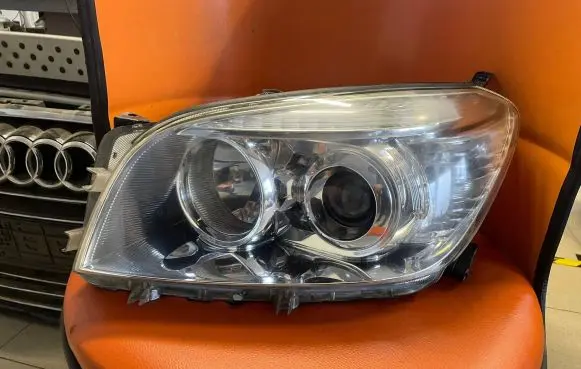 Toyota RAV 4 (XA30) Headlight/headlamp