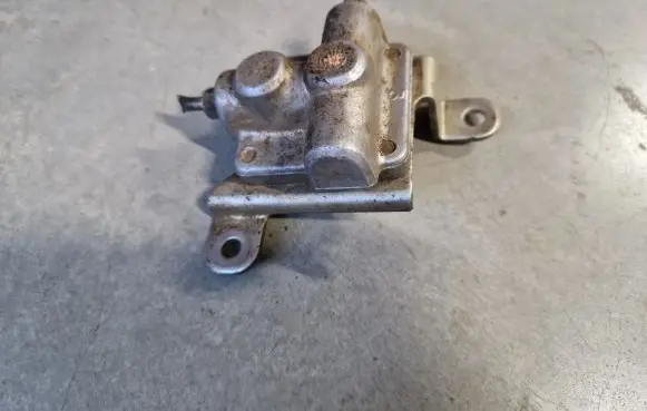 Toyota Hilux (AN10, AN20, AN30) Clutch slave cylinder 