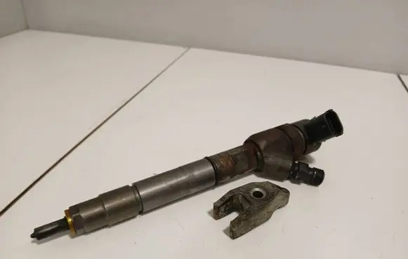Honda CR-V Fuel injector 0445110288 16450R06E91
