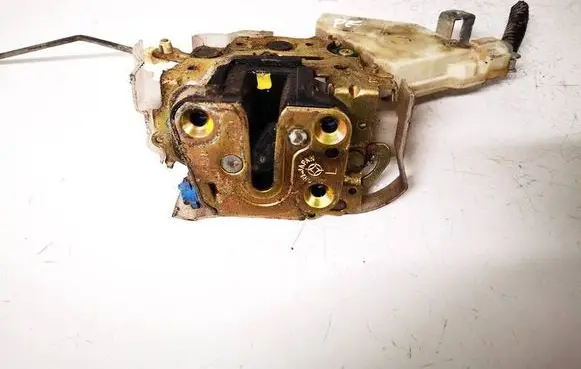 Nissan X-Trail T30 Front door lock 80553aa210