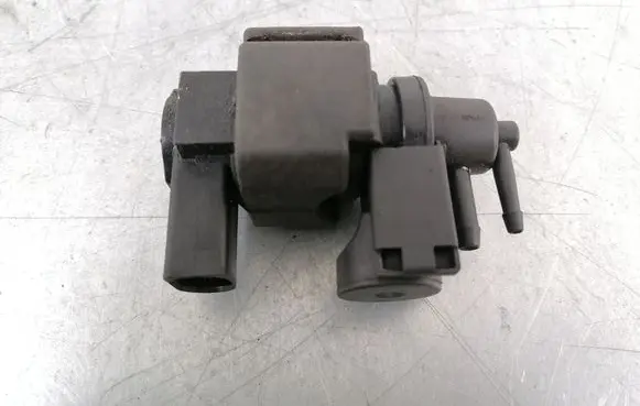 Audi A6 S6 C6 4F Turbo solenoid valve 059906628B