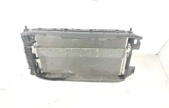 Chevrolet Tahoe Radiator set 86778034 84252892 87823302