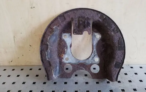 Citroen C4 I Rear brake disc plate dust cover 