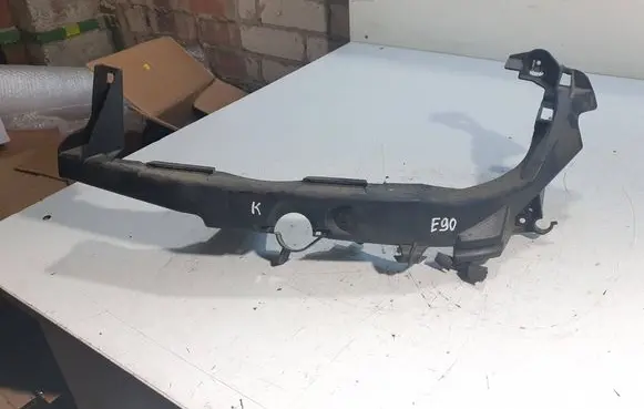 BMW 3 E90 E91 Headlight/headlamp mounting bracket 7116707 22944911