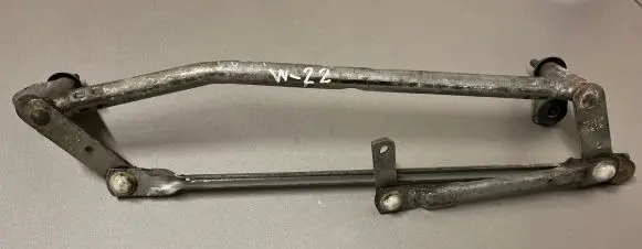 Volkswagen PASSAT B6 Front wiper linkage 