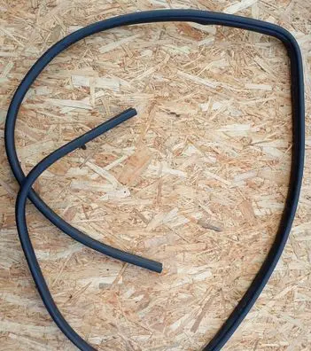 Fiat Freemont Front door rubber seal 