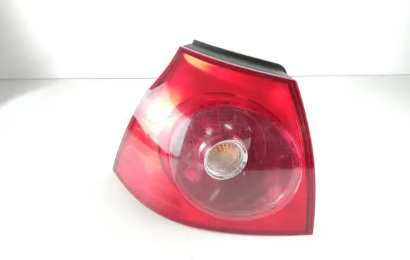 Volkswagen Golf V Rear/tail lights 1K6945095AC 89031704
