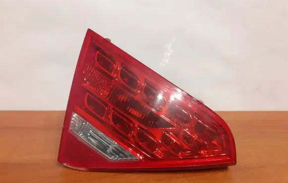 Audi A5 Sportback 8TA Tailgate rear/tail lights 8T0945093A 12098