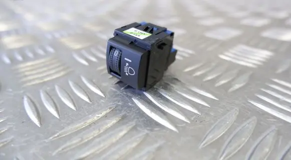 Toyota Yaris Cross Headlight level height control switch 841520D290