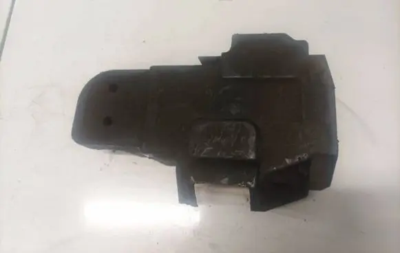 Ford Focus Engine cover (trim) XS409B374AB