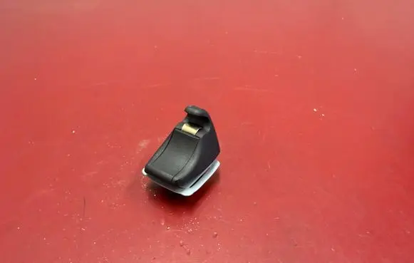 BMW X1 U11 Sun visor clip/hook/bracket 8073382 51168073382