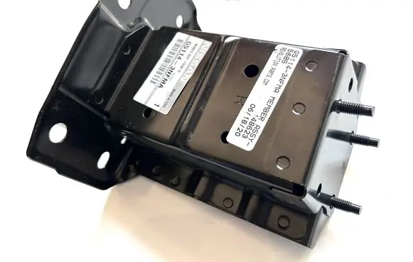Nissan Leaf I (ZE0) Front bumper cross member G51143NFMA