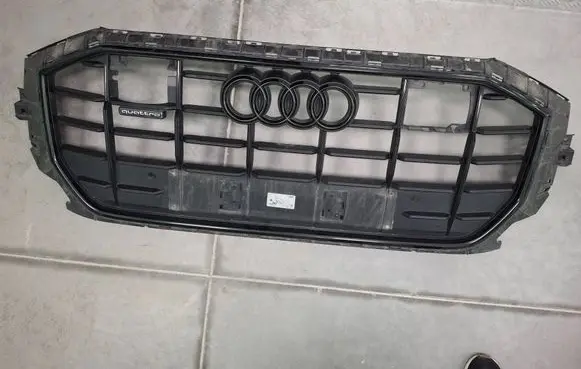 Audi Q8 Front grill 4M8853651AS 4H8853651AR 7M5853651AQ
