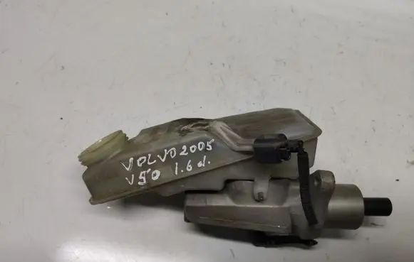 Volvo V50 Master brake cylinder