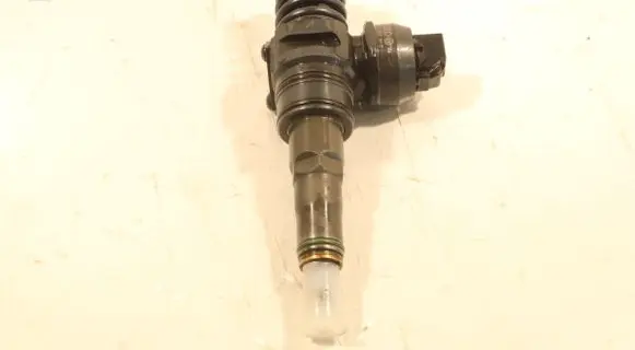Audi A4 S4 B7 8E 8H Fuel injector 0414720226
