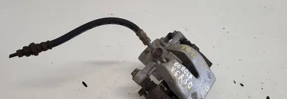 Toyota Corolla Verso E121 Rear brake caliper