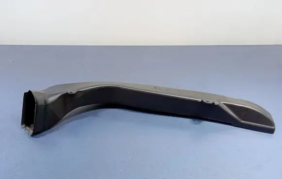 Porsche Cayenne (92A) Air intake hose/pipe 7P5819723