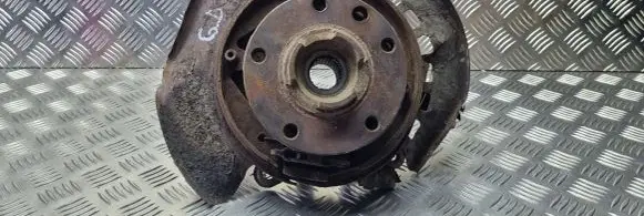 Volkswagen Touareg I Rear wheel hub spindle/knuckle 