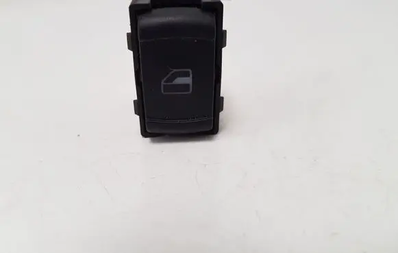 Skoda Octavia Mk1 (1U) Electric window control switch
