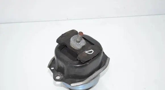 BMW X6 F16 Engine mount bracket 6793642 22116793642