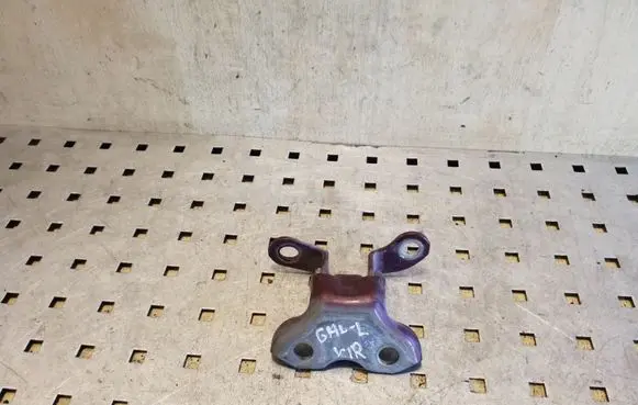 Toyota Land Cruiser (J120) Rear door upper hinge