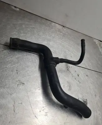 Audi A4 S4 B5 8D Engine coolant pipe/hose 8D0121101F PX01213702