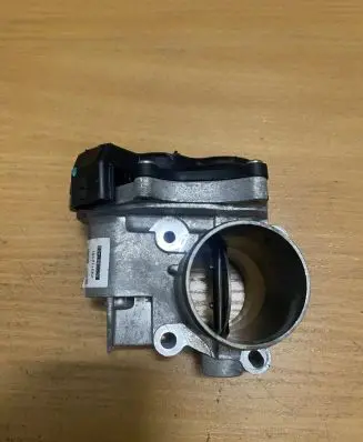 Nissan X-Trail T31 Throttle valve 8200987453B H8200727648