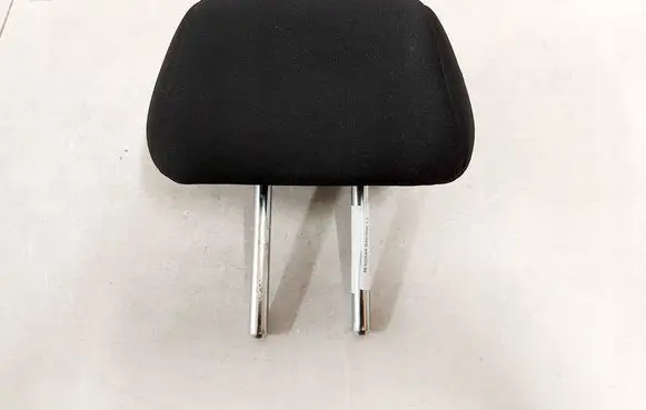Nissan Qashqai Rear seat headrest 