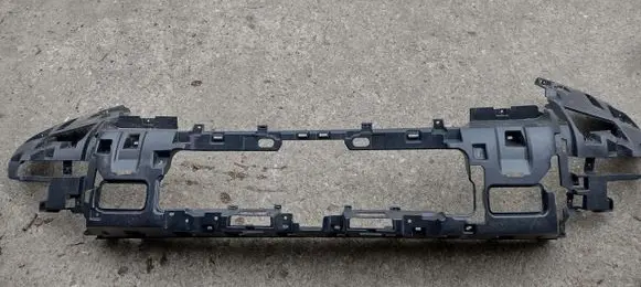 Land Rover Defender Front bumper lip L8B217D928A