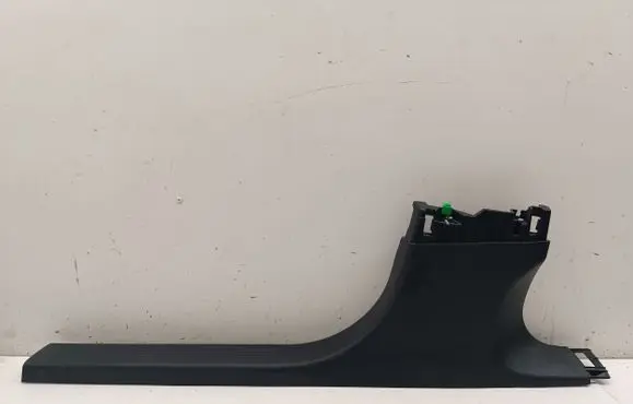 (B) pillar trim (bottom)
