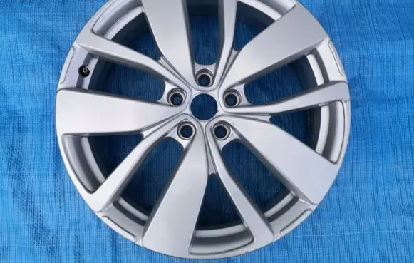 Renault Kadjar R20 alloy rim 403006854R